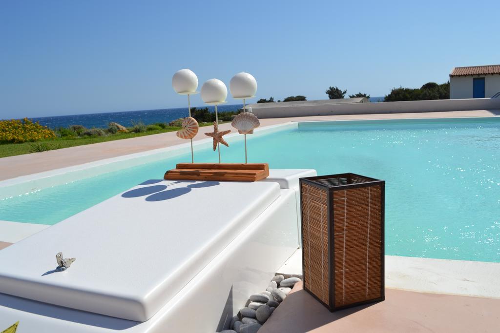 Nerida Beachfront Villas Plimmiri ภายนอก รูปภาพ